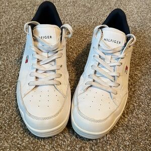 Men’s Tommy Hilfiger Lenard sneaker size 10.5